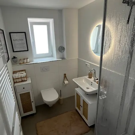 Apartment Gemuetliches I Mitten In Der Stadt I 5 Min Hbf I Gegenueber Galerie
